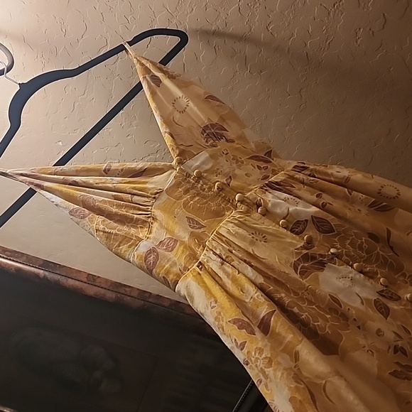 Abercrombie & Fitch Button-Through Maxi Dress - Picture 2 of 6